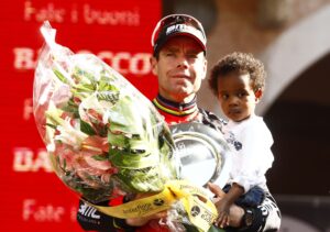 Cadel Evans with son Robel (picture Davide Spada, LaPresse, RCS Sport)