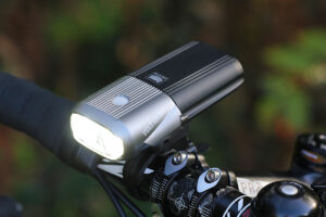Cateye Volt 1200