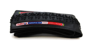 Challenge Grifo 32 Pro Cross clinchers