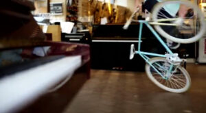 Matti Hemmings shopping for a piano