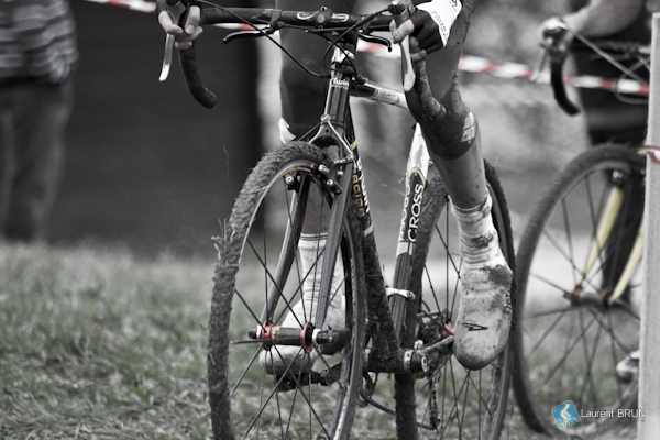 cyclo-cross (CC licensed image by Petit Brun via Flickr)