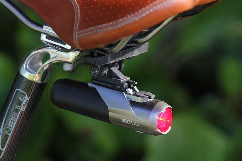 Cateye Volt 50 R