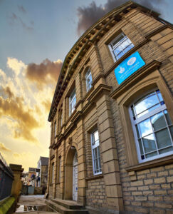 Keighley Central Hall (CC licensed image by tj.blackwell:Flickr)