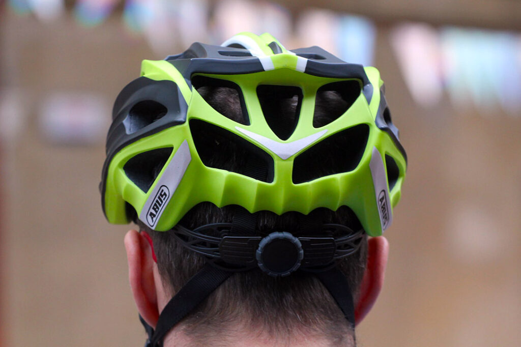 Abus In-Vizz helmet - Cycling News | Bike Reviews | road.cc