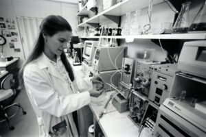 Scientific researcher (US Government:Flickr)