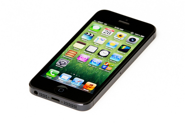 Apple iPhone 5 (CC BY 2.0 licensed on Flickr by Yutaka Tsutano)