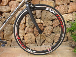 FFWD F4R-C wheels first ride - side
