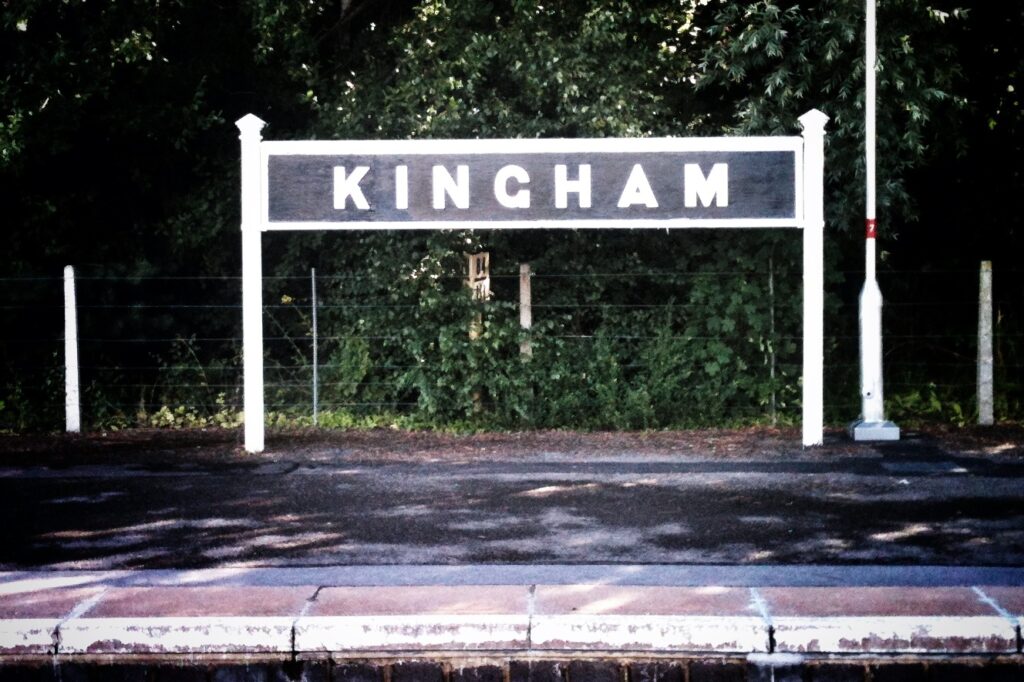 Kingham station on the Cotswold Line (c) Simon MacMichael