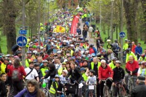 Pedal on Parliament 2014 crowd (CC licensed image by Chris Hill:Flickr)