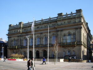 Blackburn Town Hall (Creative Commons 2.0 SA licensed by Alexander P Kapp)