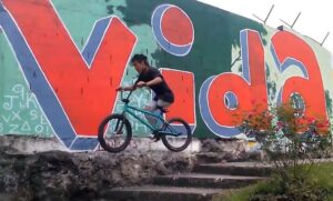 Julian David Molina Facebook Video still