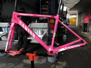 Nairo Quintana’s pink Canyon Ultimate SLX