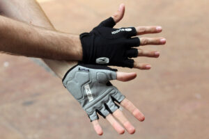 Sugoi RC100 Glove