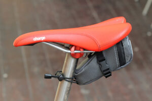 Timbuk2 Seat Pack XT Small - mounted