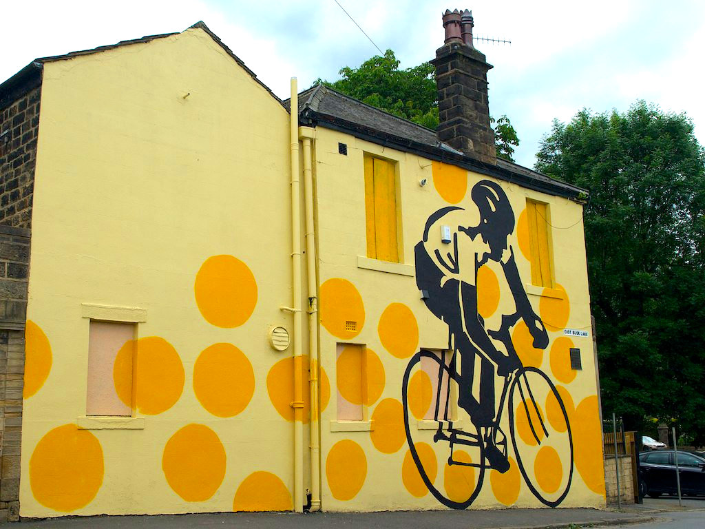Tour de France Mural by Prince Henry’s Grammar School students (CC BY-NC 2.0 licensed by Paul Watson:Flickr)
