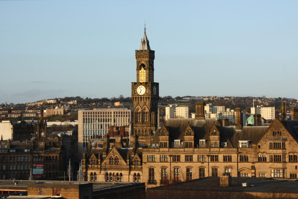 Bradford (CC BY-SA 2.0 licensed by Neil Turner:Flickr)