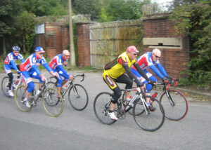 MAMILs in Leeds (CC BY-NC-ND 2.0 by 11thEarlOfMar:Flickr)