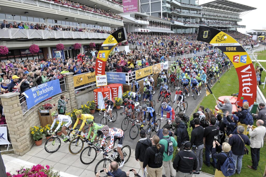 TdF 2014 Stage 2 leaves York racecourse (picture credit Welcome to Yorkshire letouryorkshire.com)