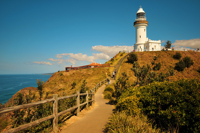 Byron Bay Lighthouse (licensed under CC BY 2.0 on Flickr by thinboyfatter)