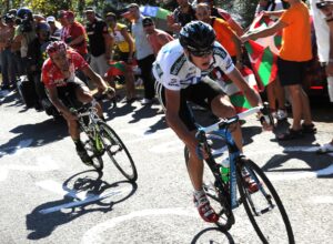 Chris Froome attacks on the way to Bilbao (copyright: Tour of Spain/Graham Watson).jpg