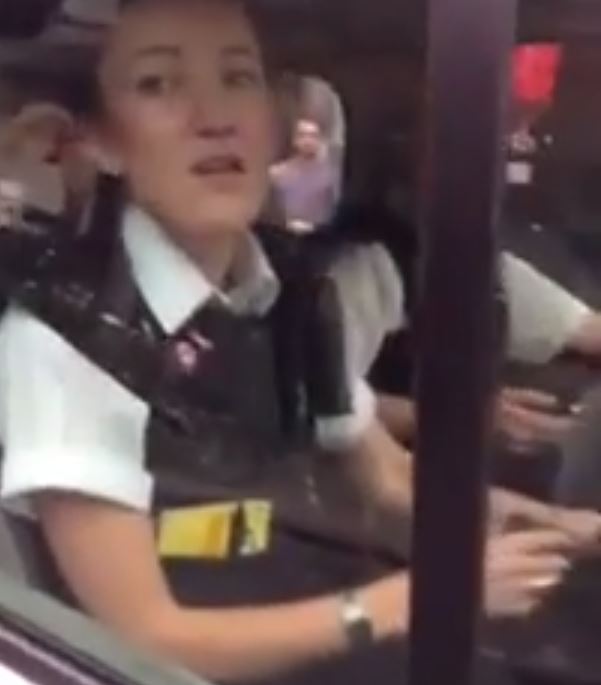 Hackney-police-woman-on-phone