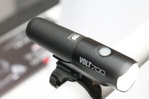 Cateye Volt 700