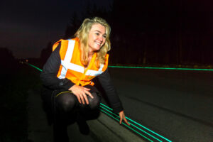 Glowing Lines 1