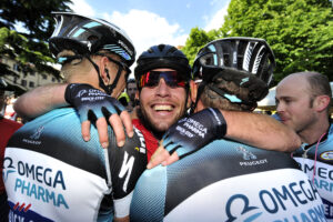 Mark Cavendish with OPQS team mates (pic Gian Mattia d&rsquo;Alberto, LaPresse, RCS Sport)