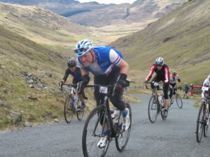 Riders battle the climbs in the Fred Whitton Challenge (CC BY 2.0 licenced by Paul dobson:Flickr)