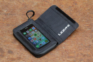 Lezyne Phone Wallet - open