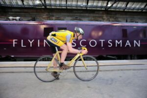 Graeme Obree and the Flying Scotsman courtesy Charlie Milarvie.jpg