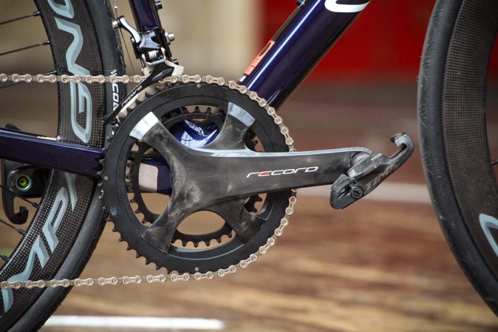 canyon_ultimate_cf_slx_9.0_disc_movistar_edition_12spd_campagnolo_-_crank.jpg