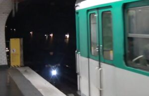 Florian Dagobert rides a Velib’ on the Metro YouTube still