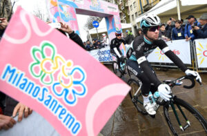 Mark Cavendish at start of 2015 Milan-San Remo (picture credit ANSA)