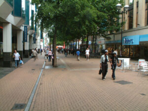 North End, Croydon (Uploaded to Geograph.org.uk by Philip Talmage under CC BY-SA 2.0(