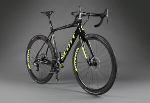Addict_CX_10_3-4_Front_Beauty_Shot_2015_BIKE_SCOTT Sports