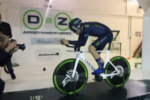 Alex Dowsett fine-tunes his Hour Record set up in the wind tunnel 010