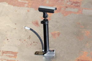 BBB Traveller Minipump - standing