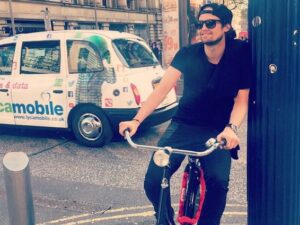 Daley Blind on his bike in Manchester (source BlindDaley on Instagram)