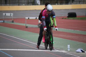 Dan Bigham starts Hour attempt (picture via Jonny Reavis)