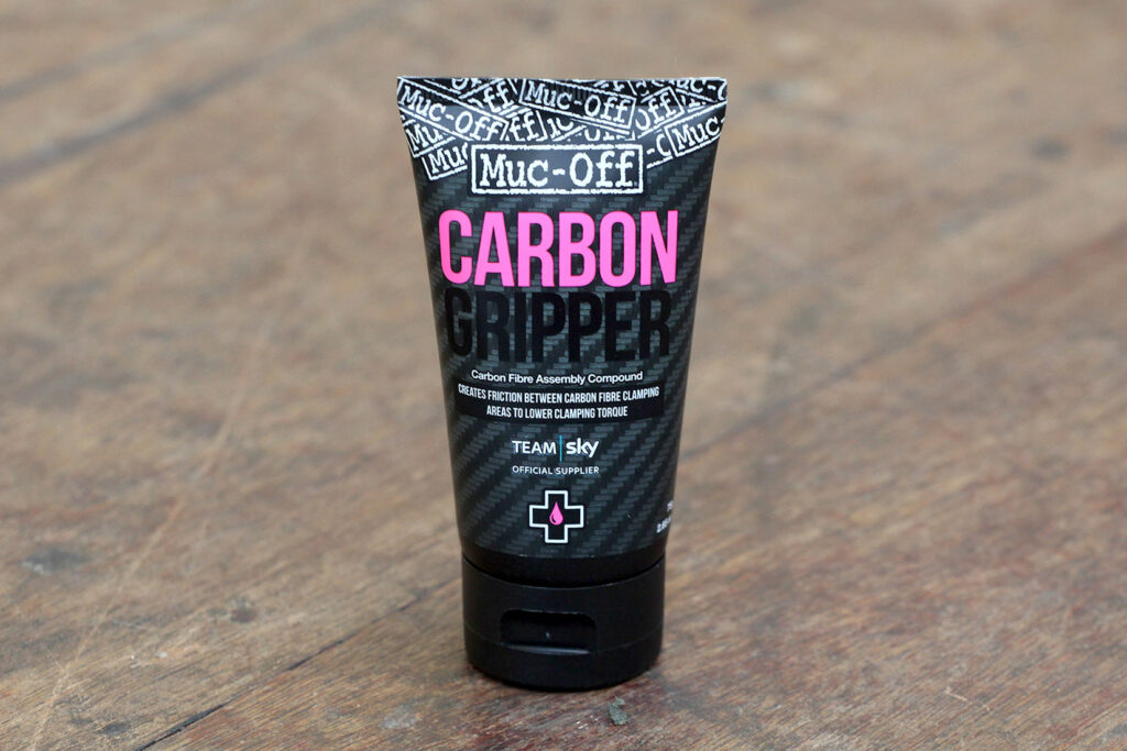 Muc-Off Carbon Gripper