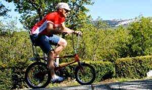 Matt Richardson on Raleigh Chopper (picture Chopper vs The Hour blog)