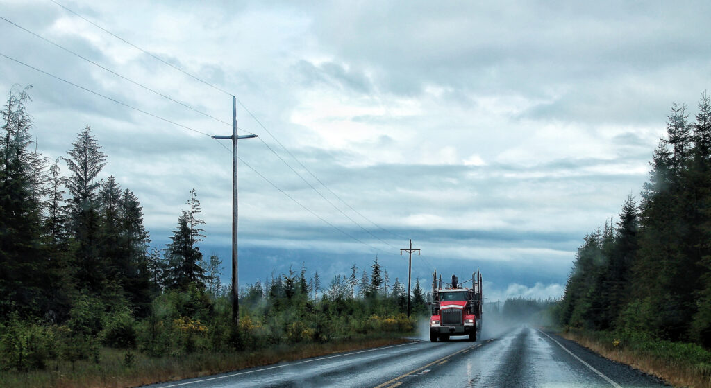 Lorry (by-nc-sa 2.0 licensed by David Basanta:Flickr)