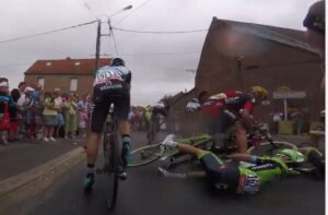 TdF 2015 Stage 4 crash (Velon video still)
