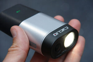 Cycliq Fly12 - in hand 2