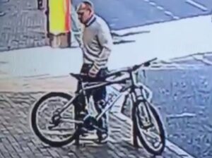 Bexley bike thief (source Steven Sallis on Twitter)