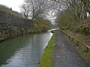 Huddersfield Narrow Canal (image CC licensed by Tim Green via Flickr)