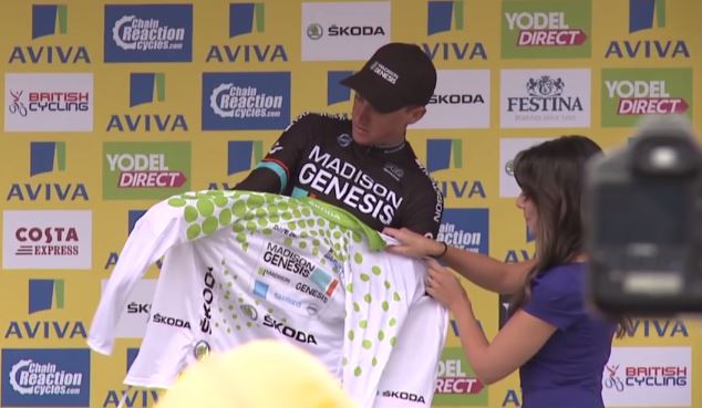 Tom Stewart presented with Skoda KOM jersey at 2015 Tour of Britain (Madison-Genesis video still)