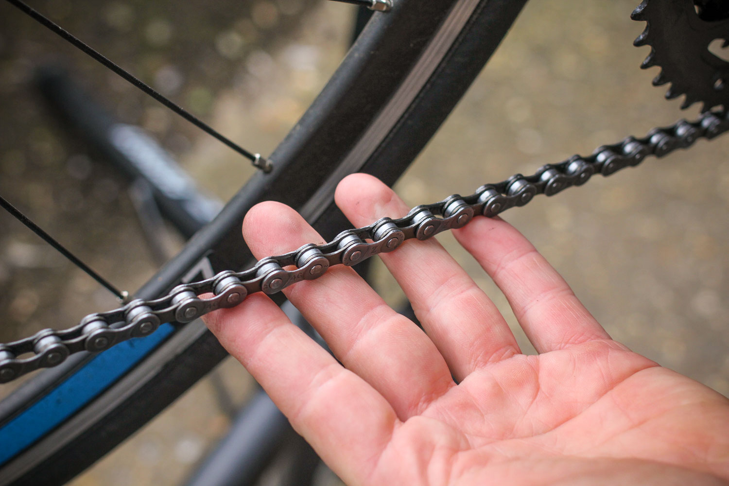 How to clean and lube your chain 06