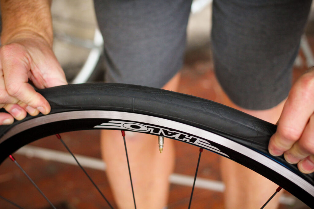 How to fit a clincher tyre step 13.jpg